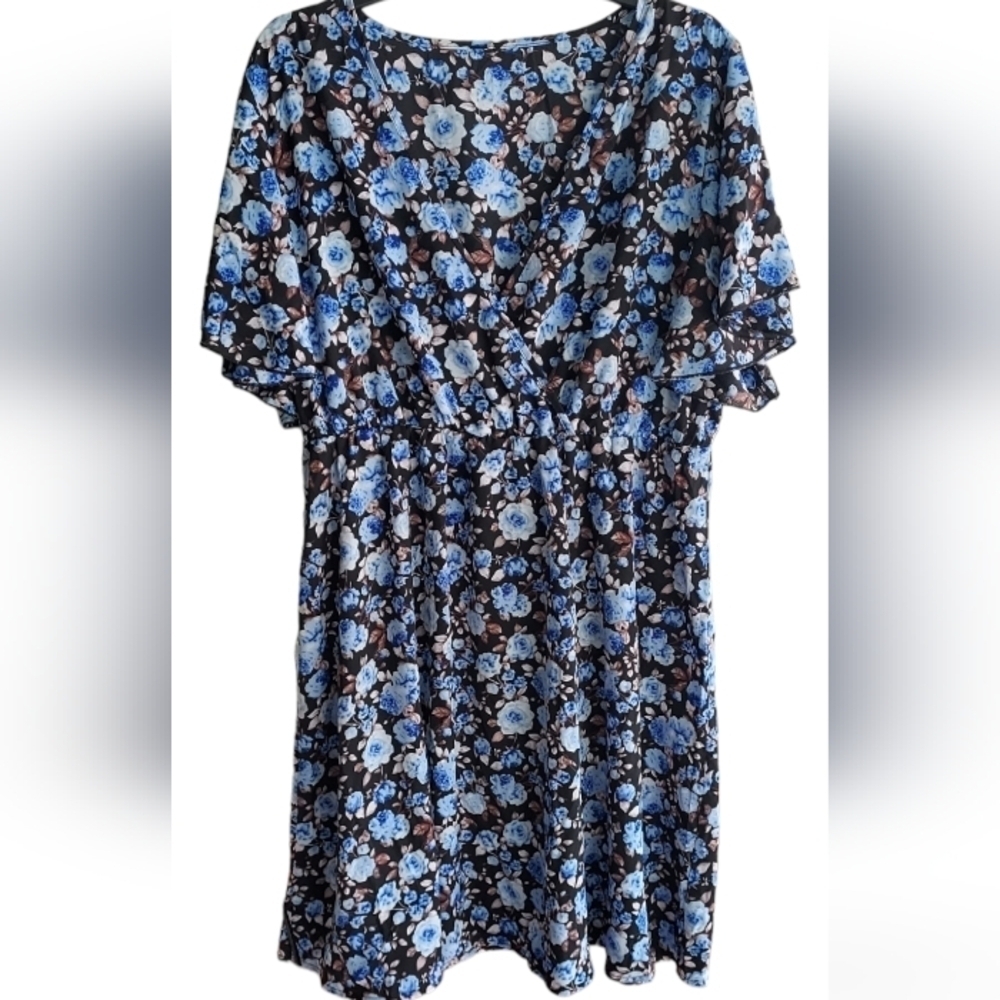 V neck floral blue dress